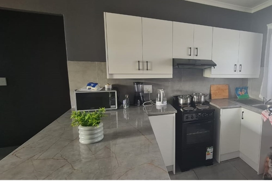 To Let 2 Bedroom Property for Rent in Belmont Park Western Cape